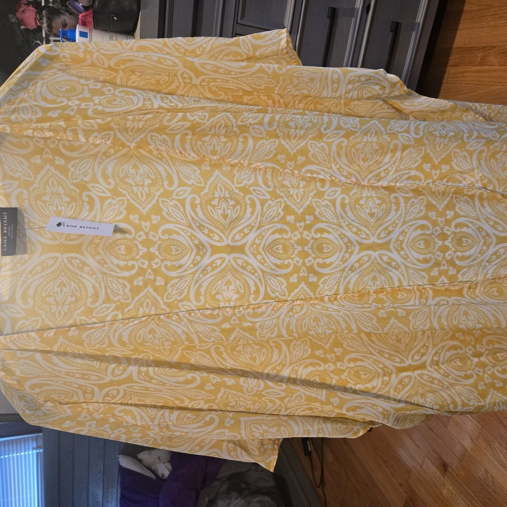 Lane Bryant Yellow and White Paisley Kimono